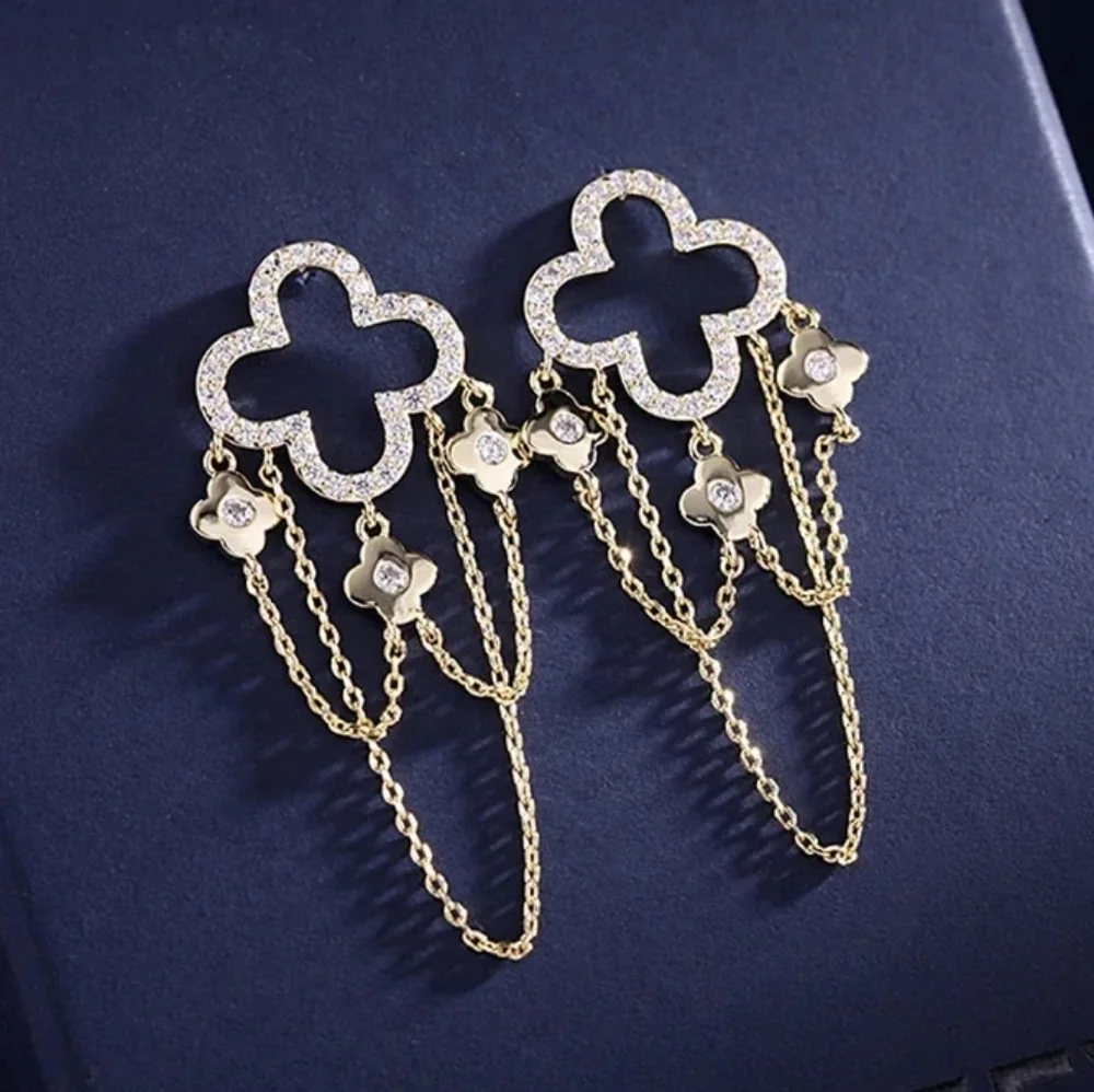Gold Transparent flowers earrings - Picture 1 of 6